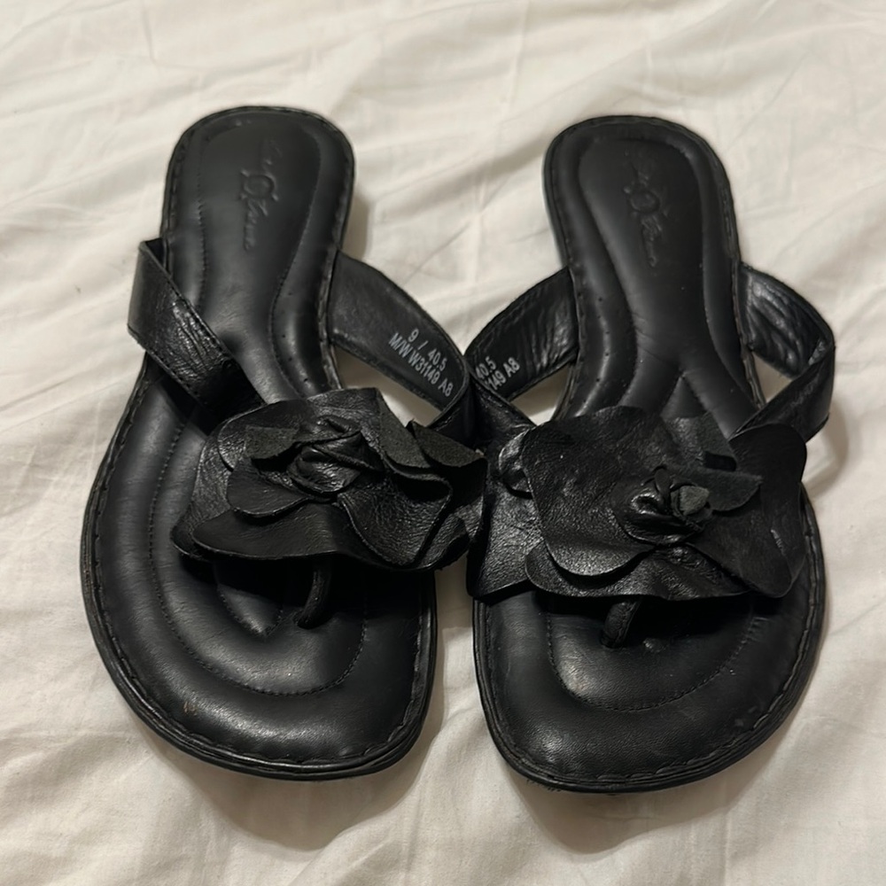 Born Crown Black Floral Sandals with Decorative Details
